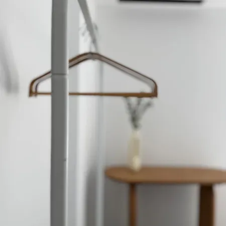 Almond Chambers شقة ناوسا