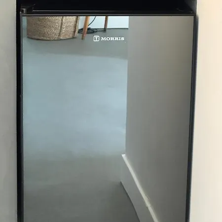 Almond Chambers شقة ناوسا