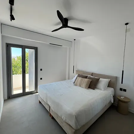 Almond Chambers شقة